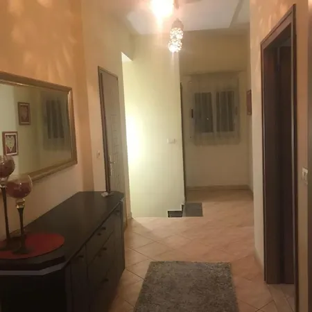 Lovely 2 Bedroom